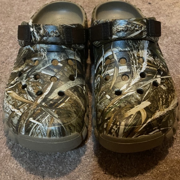 Crocs - Picture 2 of 3